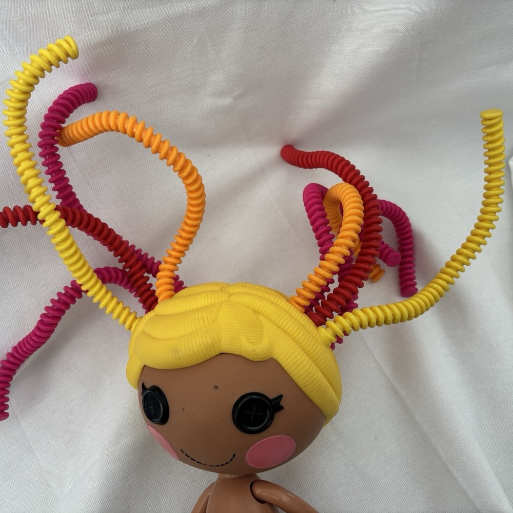 Lalaloopsy Multicolor Silly Hair Collectible April Sunsplash Girl Doll - Picture 3 of 6